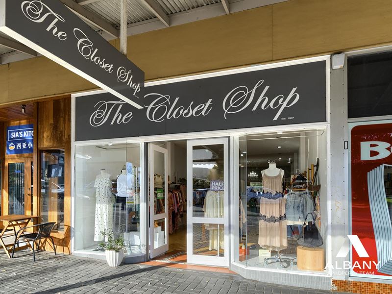 Retail - SIGNATURE BOUTIQUE-PREMIER TURNKEY OPPORTUNITY