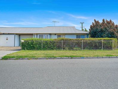 1  Coralie Court, Armadale WA 6112