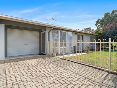 1  Coralie Court, Armadale WA 6112