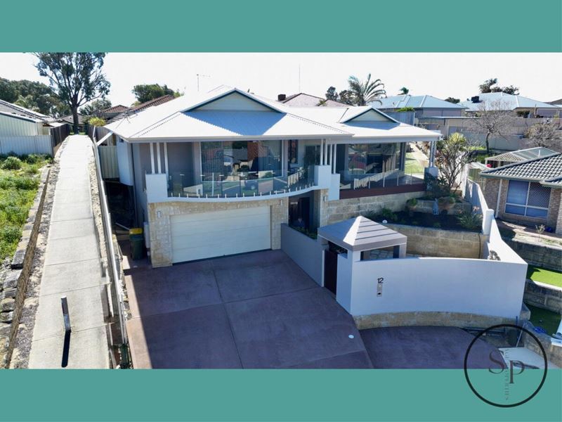 12 Lambourne Place, Halls Head WA 6210