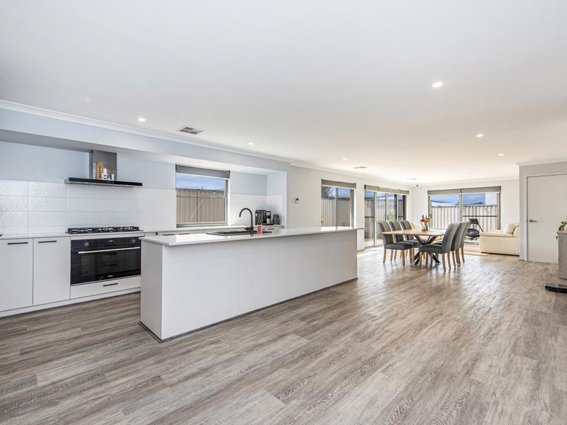 114 Thundelarra Drive, Golden Bay WA 6174