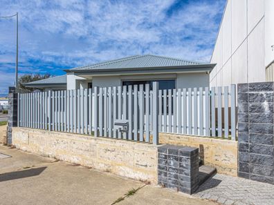 114 Thundelarra Drive, Golden Bay WA 6174