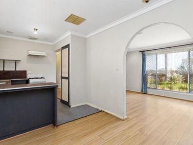 30 Templeton Crescent, Girrawheen WA 6064