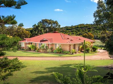 51 Brennand Road, Dongara WA 6525