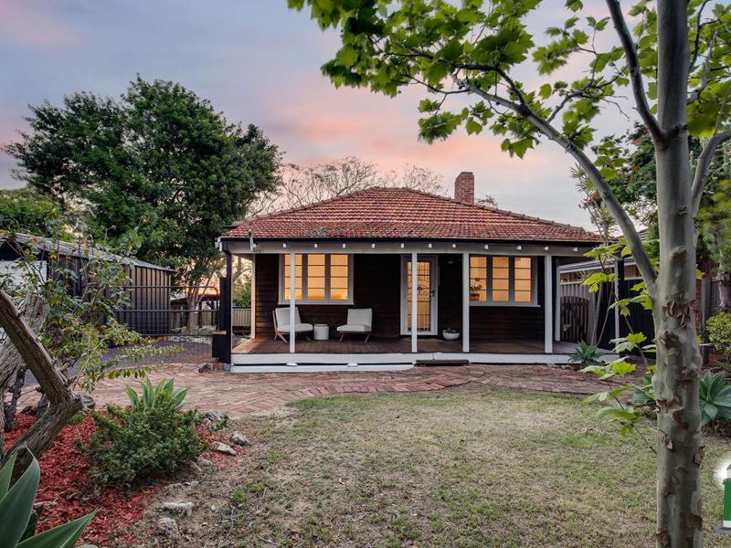 83A Collick Street, Hilton WA 6163