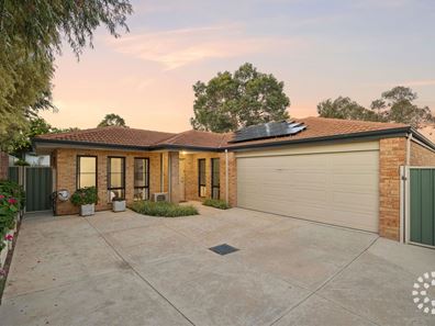 32A Harwood Street, Hilton WA 6163