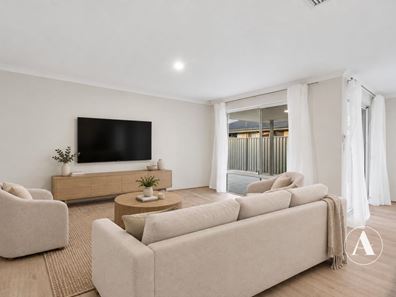 33 Rossiter Avenue, Piara Waters WA 6112