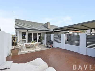 77 Northstead Street, Scarborough WA 6019