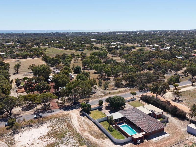 35 Stuart Road, Moresby WA 6530