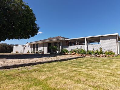 35 Stuart Road, Moresby WA 6530