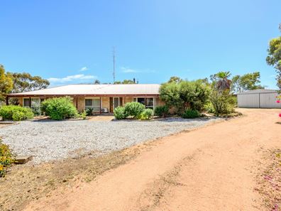 127 Woodley Farm Drive, Northam WA 6401