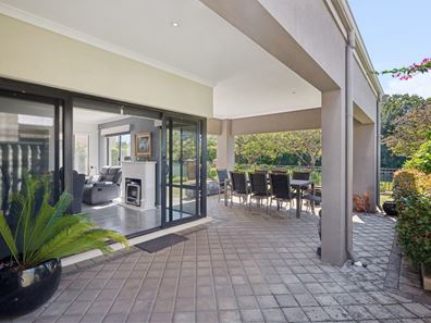 8 Tathra Lane, Aubin Grove WA 6164