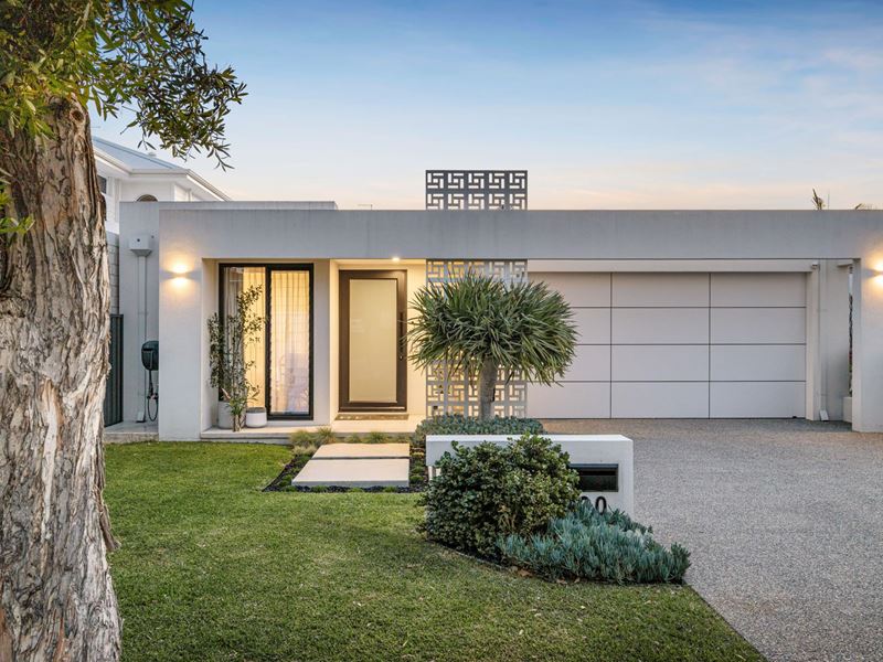 20 Frobisher Avenue, Sorrento WA 6020