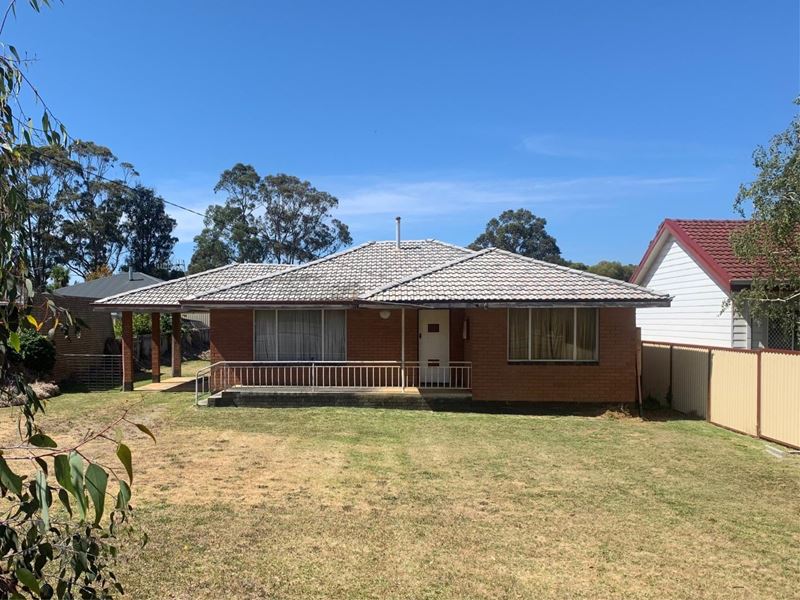 131 South Coast Highway, Lockyer WA 6330