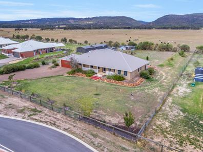 94 Rangeview Loop, Serpentine WA 6125