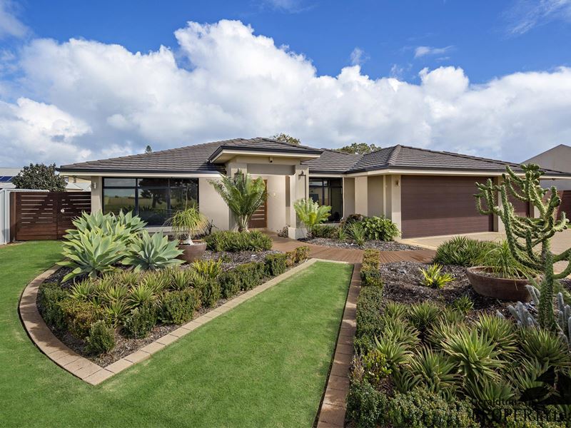 4 Bishops Court, Beresford