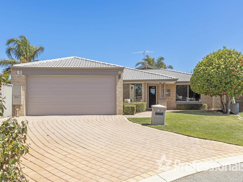 31 Hibiscus Close, Marangaroo WA 6064