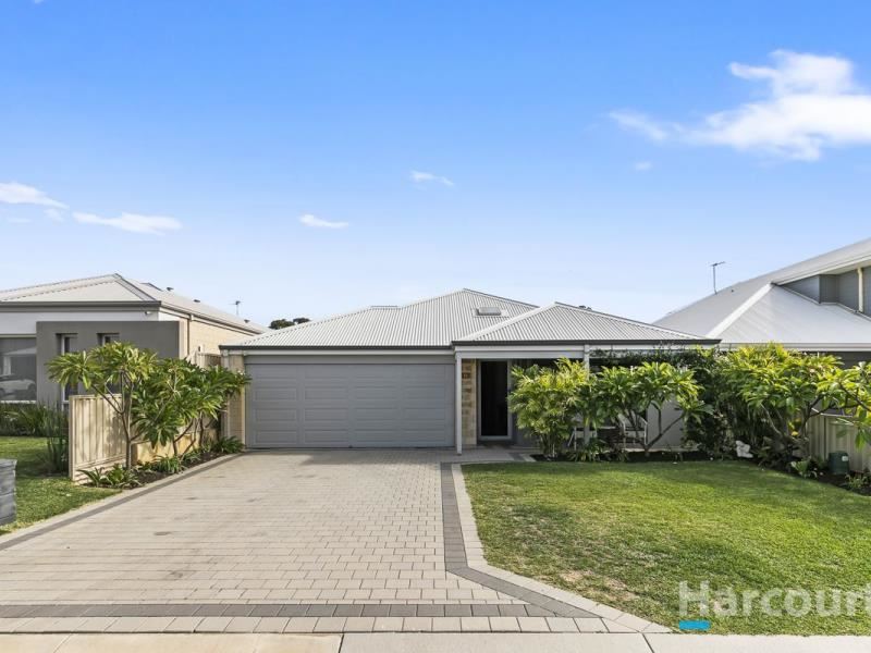 11 Monger Road, Lake Coogee WA 6166