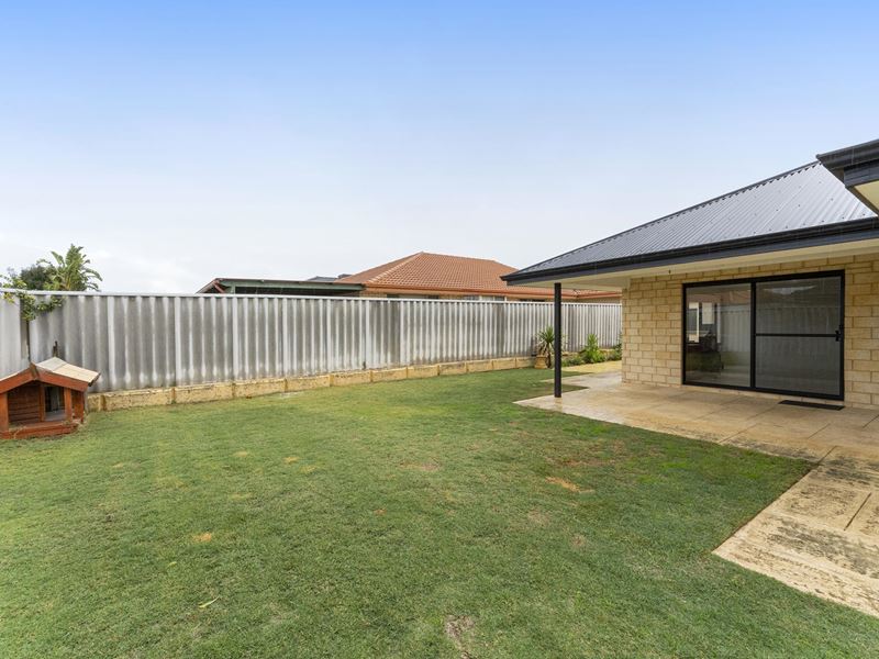 3 Lowell Street, Secret Harbour WA 6173