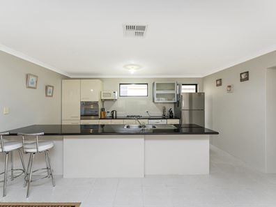 3 Lowell Street, Secret Harbour WA 6173
