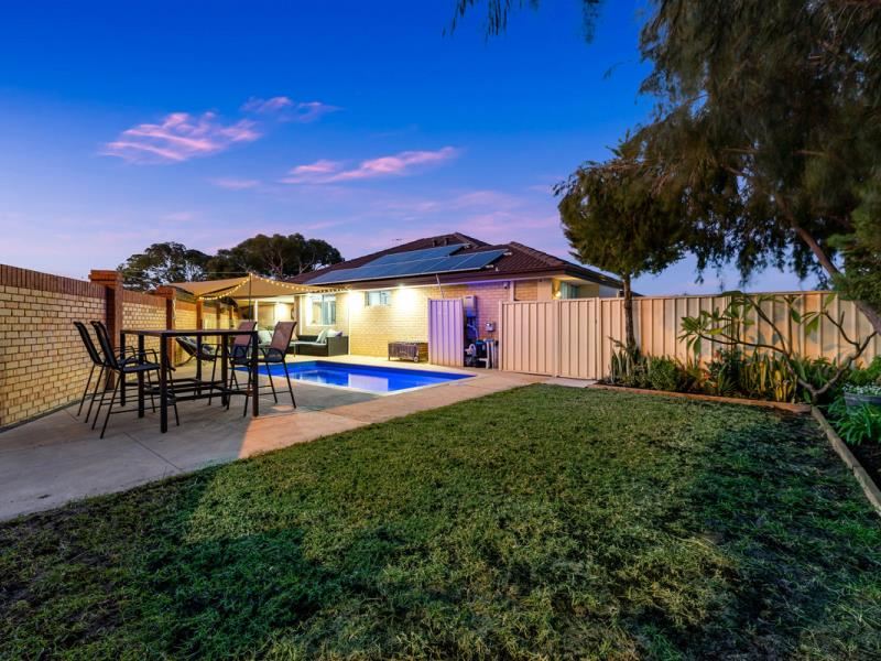 15 Carbine Loop, Banksia Grove WA 6031