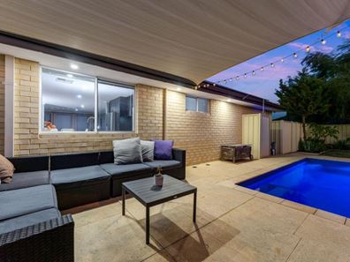 15 Carbine Loop, Banksia Grove WA 6031