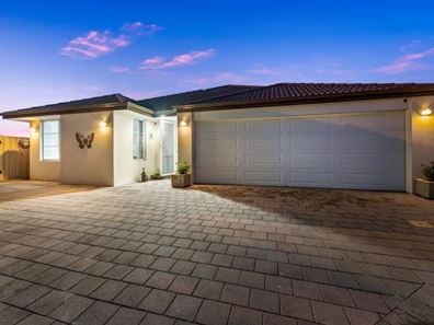 15 Carbine Loop, Banksia Grove WA 6031