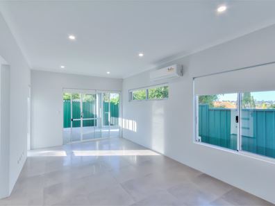 A/6 Coquina Close, Heathridge WA 6027