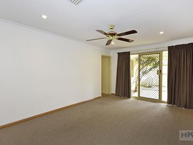 1/6 Conifer Close, Ballajura WA 6066