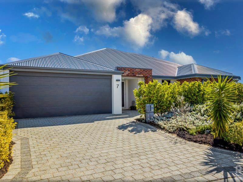 7 Dargie Way, Alkimos WA 6038