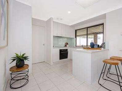 six Drive, Canning Vale WA 6155