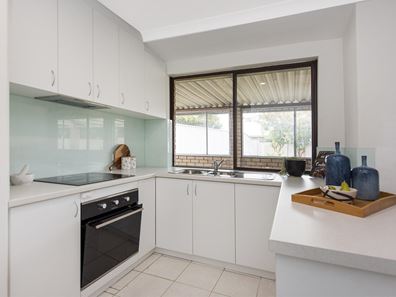 six Drive, Canning Vale WA 6155