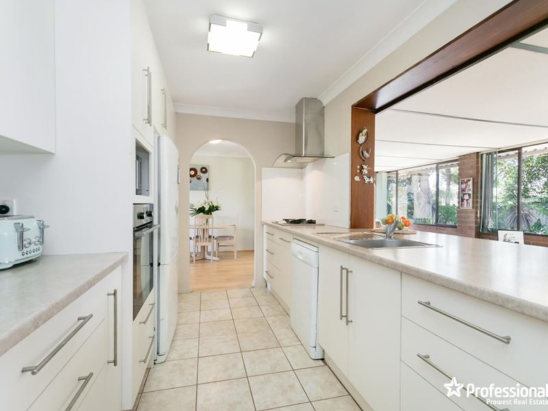 19 Glencairn Way, Parkwood