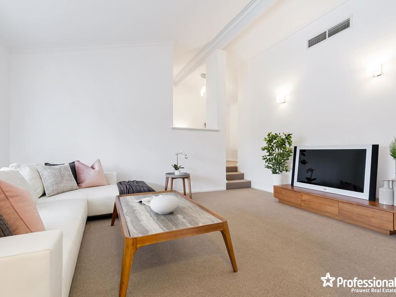 64 Agincourt Drive, Willetton