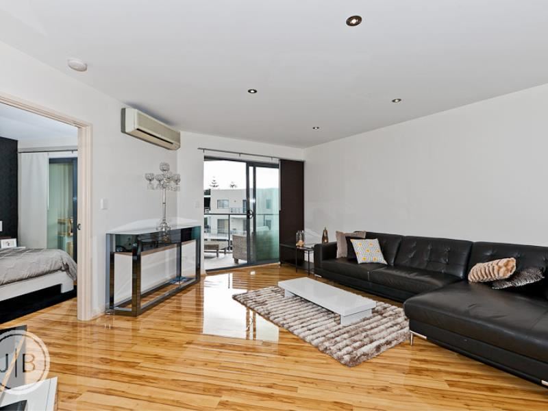 11/25 Melville Parade, South Perth