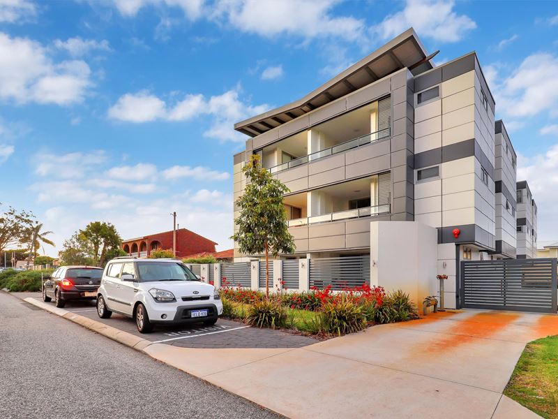 9/14 Kyarra Street, Innaloo