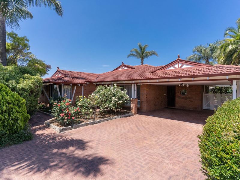 16 JENNIFER PLACE, Alexander Heights