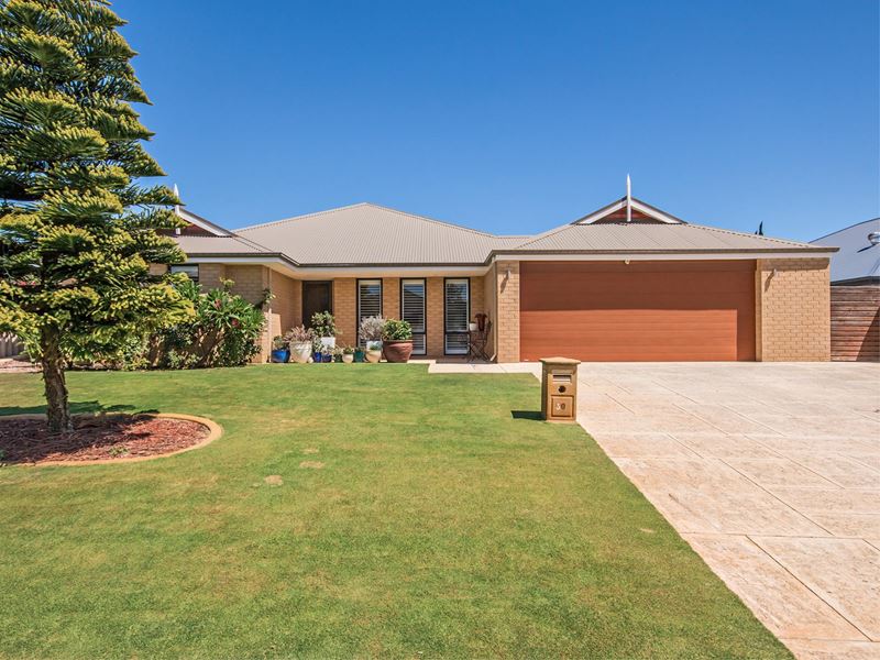 30 Bancoura  Parkway, Secret Harbour