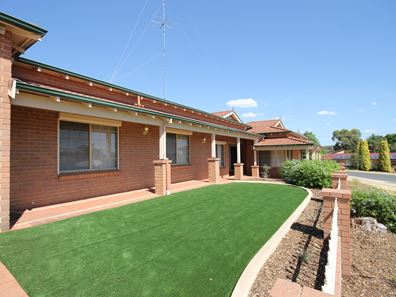 30 Dawe Street, Australind WA 6233