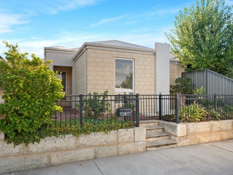 5 Cochrane Loop, Aveley WA 6069