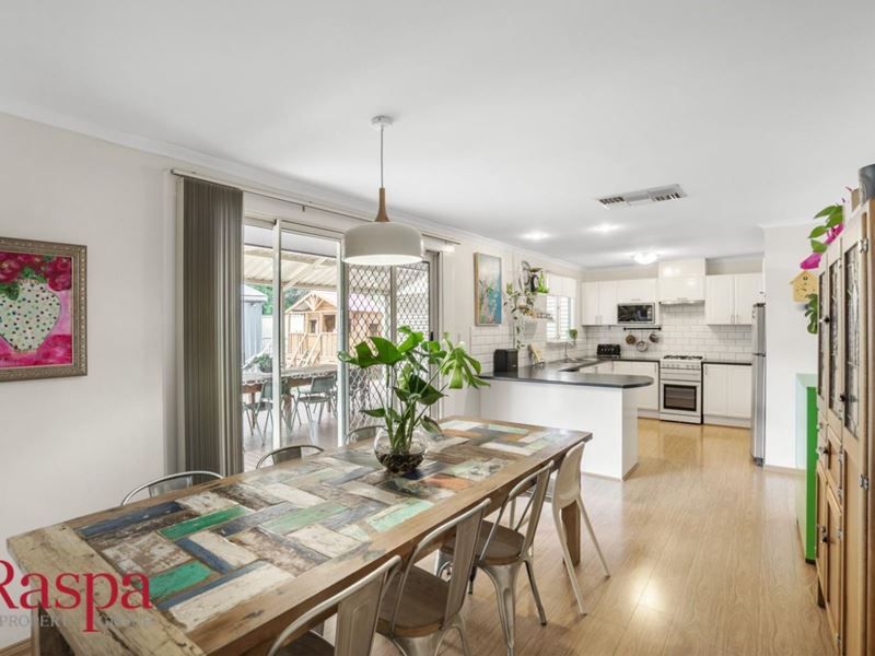 10 Brookside Avenue, Kelmscott