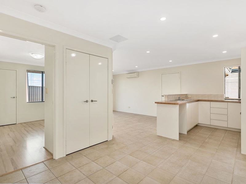 2/24 Bonito Place, Yangebup