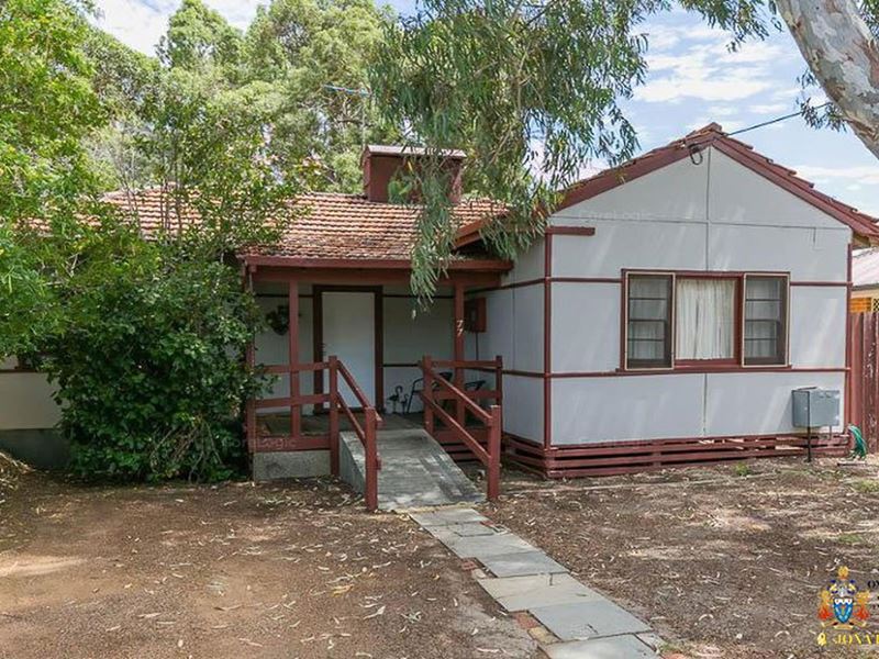 77 Church Avenue, Armadale