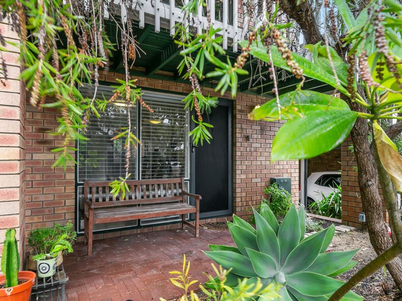 11/10 Stirling Street, Fremantle