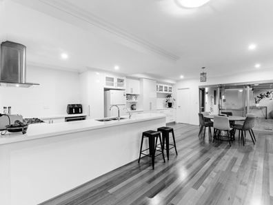 144B Grand Promenade, Doubleview WA 6018