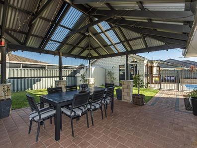 7 Moorburg Loop, Port Kennedy WA 6172