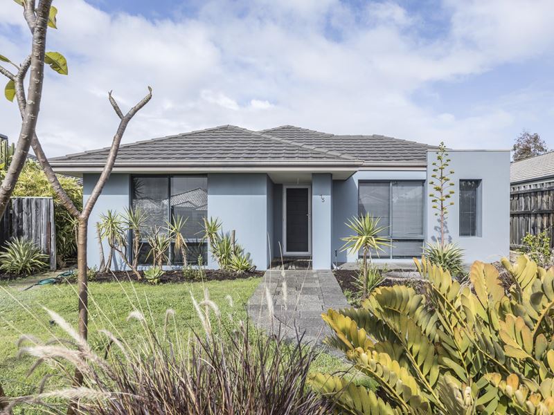 75 Brixton Crescent, Ellenbrook