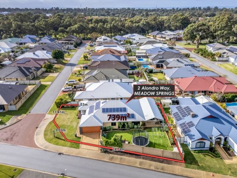 2 Alondro Way, Meadow Springs
