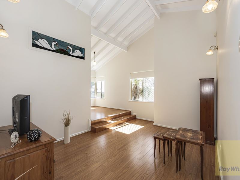 7 Ormond Close, Swan View