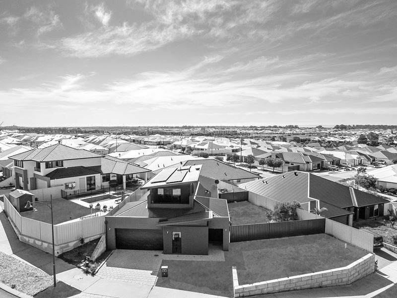 4 Aurifera Parkway, Madora Bay